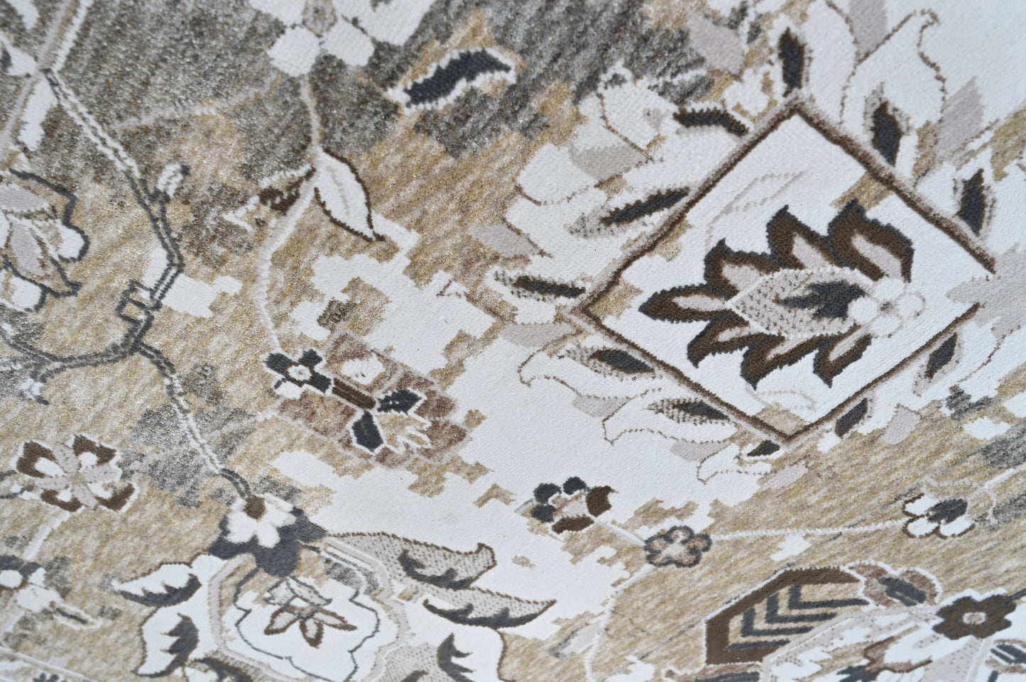 Golden Bloom Ivory (SHM-10)