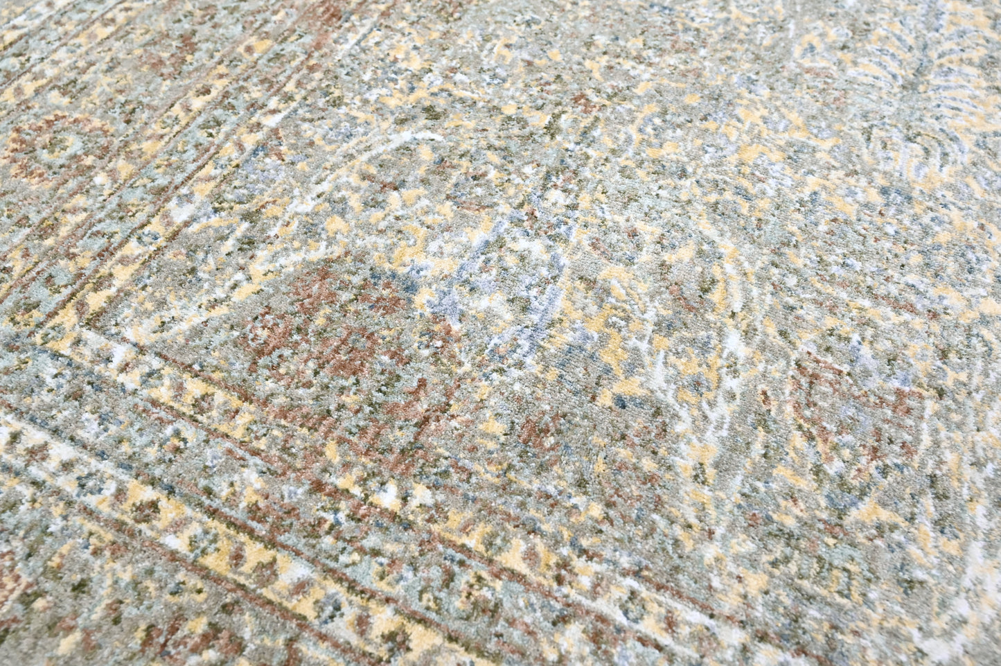 Seraphine Luxe Rug (OSM-10 BIEGE)