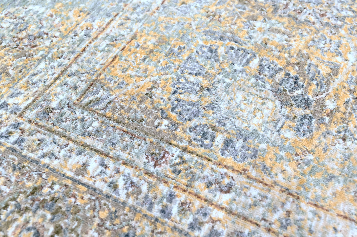 Celeste Luxe Rug (OSM-03 WHITE)