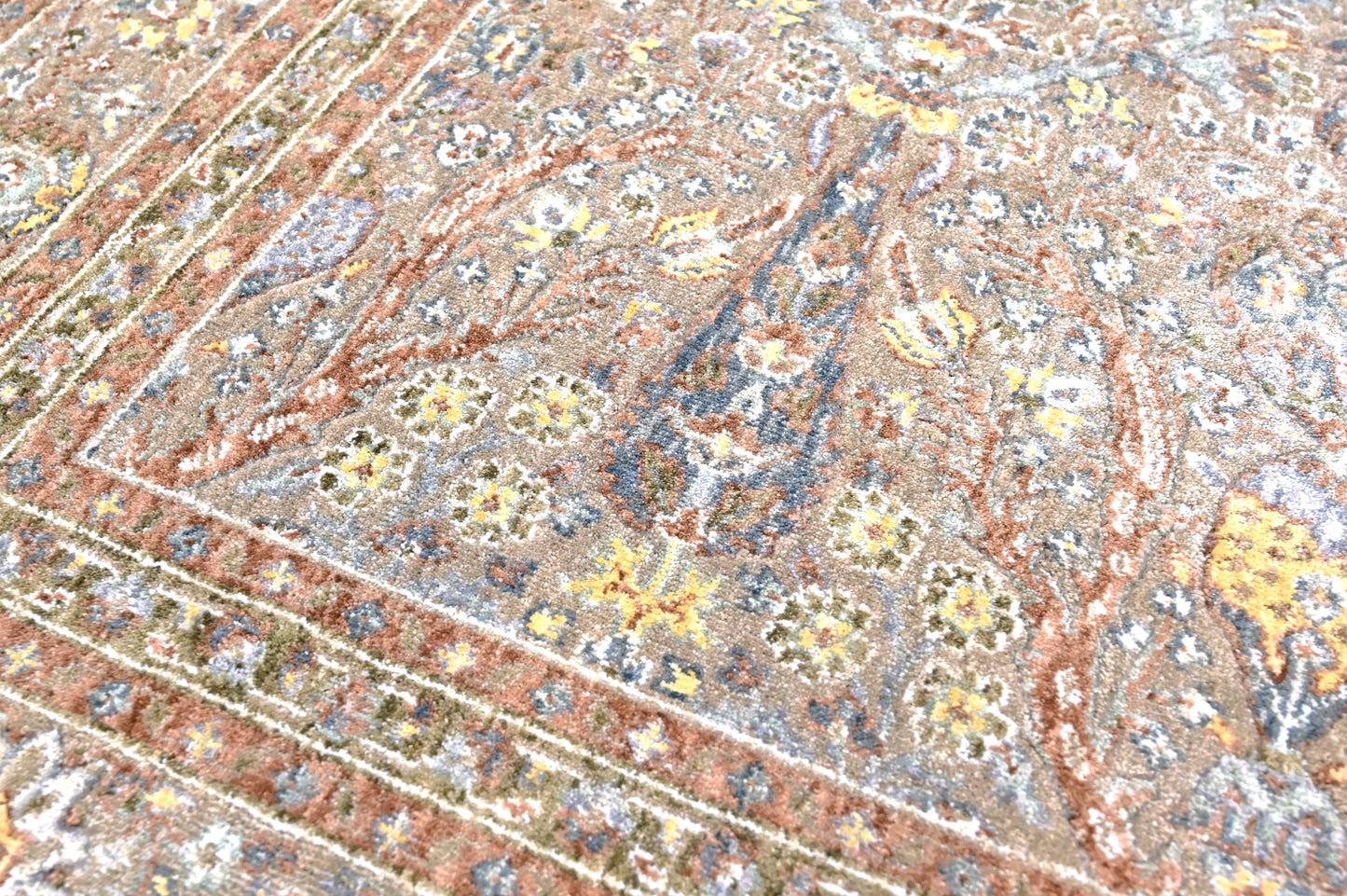 Imperial Arc Rug (OSM TM-27 BEIGE)