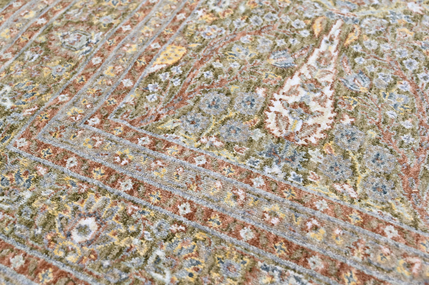 Imperial Arc Rug (OSM TM-27 OLIVE)