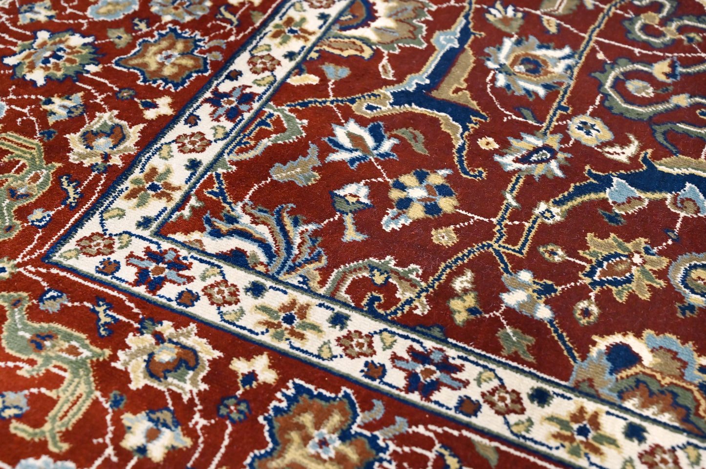 Marrakech Red (TM 30)
